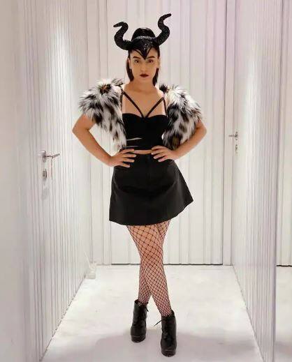 Srishty Rode Halloween Party : ਟੀਵੀ ਦੇ ਮਸ਼ਹੂਰ ਕਾਮੇਡੀ ਸ਼ੋਅ 'ਦਿ ਕਪਿਲ ਸ਼ਰਮਾ' 'ਚ ਨਜ਼ਰ ਆ ਚੁੱਕੀ ਅਦਾਕਾਰਾ ਸ੍ਰਿਸ਼ਟੀ ਰੋਡੇ ਹਾਲ ਹੀ 'ਚ ਹੈਲੋਵੀਨ ਪਾਰਟੀ 'ਚ ਧਮਾਲ ਮਚਾਉਂਦੀ ਨਜ਼ਰ ਆਈ ਹੈ।ਅਦਾਕਾਰਾ ਨੇ ਇਸ ਦੀਆਂ ਕੁਝ ਤਸਵੀਰਾਂ ਆਪਣੇ ਸੋਸ਼ਲ ਮੀਡੀਆ 'ਤੇ ਵੀ ਸ਼ੇਅਰ ਕੀਤੀਆਂ ਹਨ।