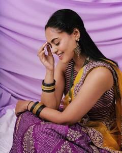 Bindu Madhavi Half Saree Pics : హలో, బ్యూటిఫుల్ బిందు మాధవి ఇదిగో - దేశీ అవతార్‌లో నేచురల్‌గా