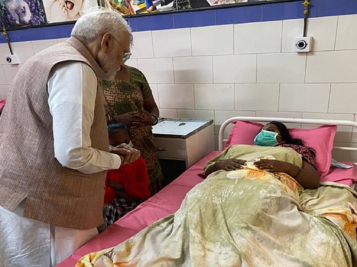 Prime Minister Narendra Modi, along with Gujarat CM Bhupendra Patel, visited the Civil Hospital in Morbi to meet the injured in the Morbi Bridge Collapse incident that happened on October 30th.