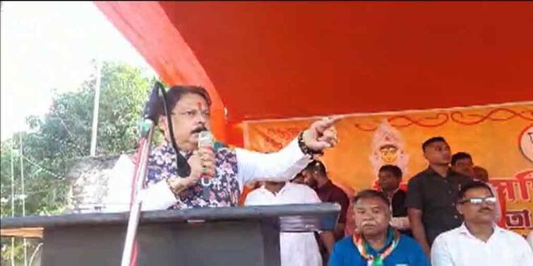 Break The Knees If Someone Tries To Loot Your Vote Allegedly Says BJP Leader In Open Forum In Gaighata North 24 Parganas: 'ভোট লুঠ করতে এলে মালাইচাকি ভাঙুন', কেন্দ্রীয় মন্ত্রীর সামনেই উস্কানিমূলক ভাষণের অভিযোগ বিজেপি নেতার বিরুদ্ধে