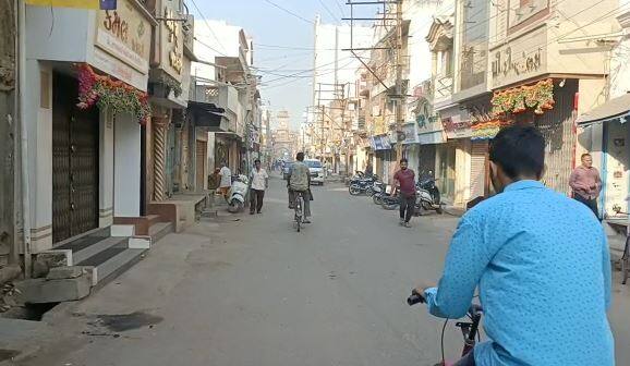 દિવંગતોના શોકમાં આગામી 2 નવેમ્બરે રાજ્યવ્યાપી શોક રખાશે. 2 નવેમ્બરે રાજ્યમાં સરકારી ઇમારતો પર રાષ્ટ્રધ્વજ અડધી કાઠીએ ફરકાવાશે.