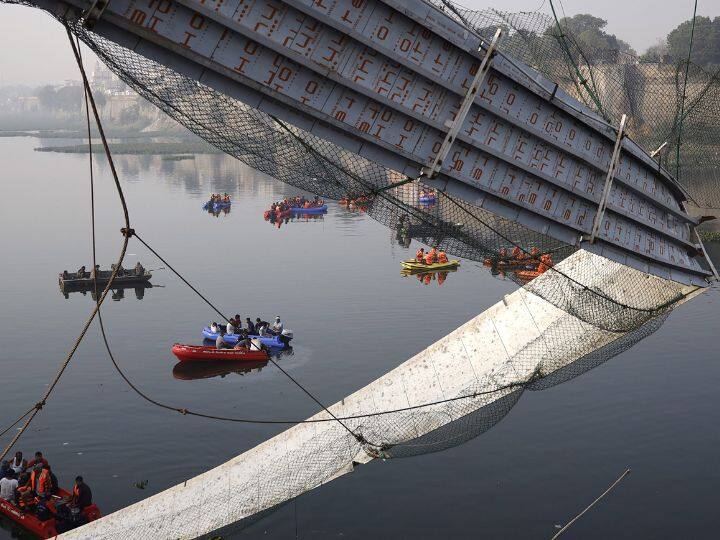 gujarat morbi bridge collapse updates no tender issue no old wire changed मोरबी हादसा: न जारी किए गए टेंडर, न बदली पुरानी वायर... हैंगिंग ब्रिज केस में अब तक क्या-क्या हुआ! 10 अपडेट्स