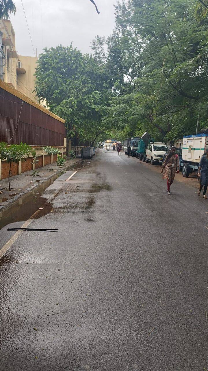 இதனை படம் பிடித்து சென்னை பெருநகர் மாநகராட்சி தனது ட்விட்டர் பக்கத்தில் வெளியிட்டுள்ளது
