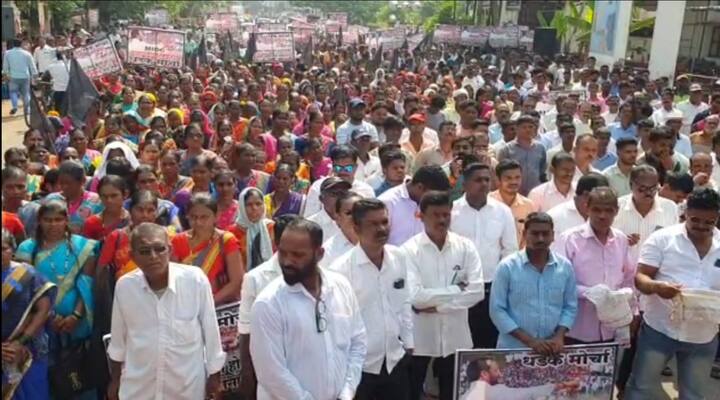 या प्रकल्‍पाला जमिनी देणार नाही, असा निर्धार यावेळी व्‍यक्‍त करण्‍यात आला असून विरोध प्रकट करण्‍यासाठी मोर्चा काढण्यात आला होता.