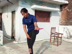 Jabalpur की छात्रा ने गोल्ड जीतकर बनाया वर्ल्ड रिकॉर्ड, कई प्रतियोगिताओं में दिखा चुकी है अपना जौहर