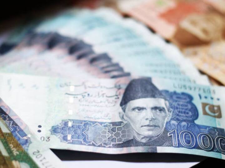The Central Bank of Pakistan has reportedly announced it will issue a digital currency by 2025. The Pakistan State Bank’s Deputy Governor Jameel Ahmad has said that the central bank was currently working on a concept of issuing digital currency by year 2025 to promote financial inclusion and reduce inefficiency and corruption.[Image Credit: Getty]