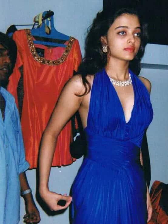 ਐਸ਼ਵਰਿਆ ਰਾਏ ਅੱਜ ਵੀ ਕਾਫੀ ਐਕਟਿਵ ਹੈ। ਉਹ ਹਾਲ ਹੀ 'ਚ ਮਣੀ ਰਤਨਮ ਦੀ ਫਿਲਮ 'PS-1' 'ਚ ਨਜ਼ਰ ਆਈ ਸੀ।