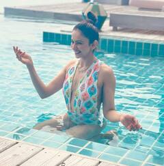 માલદીવમાં વેકેશન માણી રહેલી Rakul Preet Singhએ શેર કર્યા ગ્લેમરસ ફોટો, જુઓ કાતિલ અંદાજ