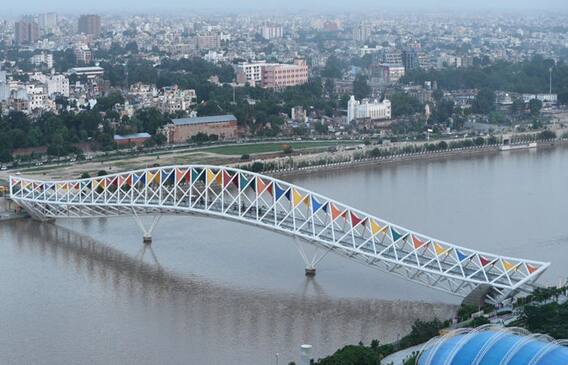 અમદાવાદઃ હવે અટલ બ્રિજ પર એક સાથે જઈ શકશે આટલા લોકો, જાણો મોરબી દુર્ઘટનાને લઈને શું લેવાયો નિર્ણય?