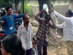 పోలీస్ కమిషనరేట్ ముందే ఒంటిపై డీజిల్ పోసుకున్న అన్నదమ్ములు - రెండేళ్ల క్రితం కుల బహిష్కరణ!