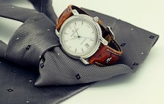 Clock History: ঘড়ির কাঁটা কেন বাঁ দিক থেকে ডান দিকে ঘোরে?