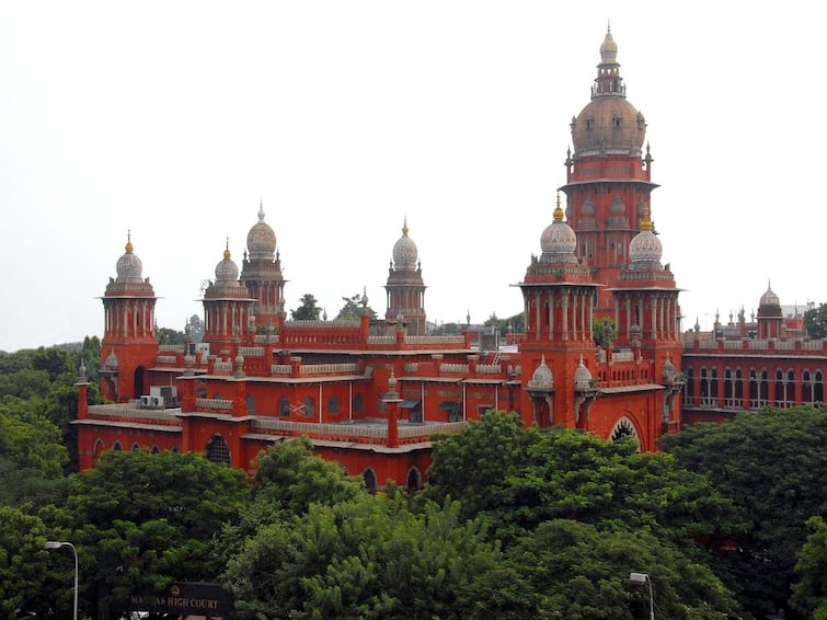 RSS rally permission case High Court november 4 order high court RSS Campaign: உளவுத்துறை அறிக்கை வரட்டும்: ஆர்எஸ்எஸ் பேரணிக்கு கல்தா கொடுத்த உயர்நீதிமன்றம்