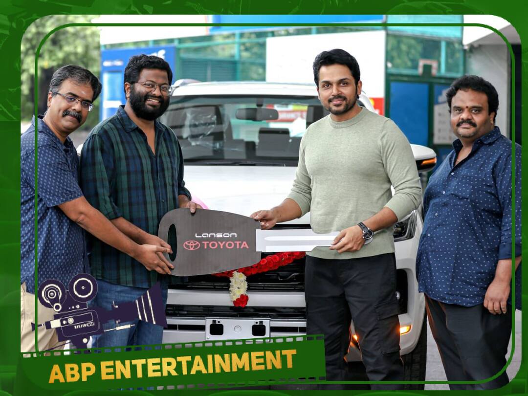 Sardar Success: பத்த வைச்சு பறக்க விட்டாச்சு.. சாதனை படைத்த சர்தார்.. இயக்குநருக்கு பரிசாக வந்த கார்..! Sardar Success Producer Presented Brand New Car to Director PS Mithran Actor Karthi handed over key Sardar Success: பத்த வைச்சு பறக்க விட்டாச்சு.. சாதனை படைத்த சர்தார்.. இயக்குநருக்கு பரிசாக வந்த கார்..!