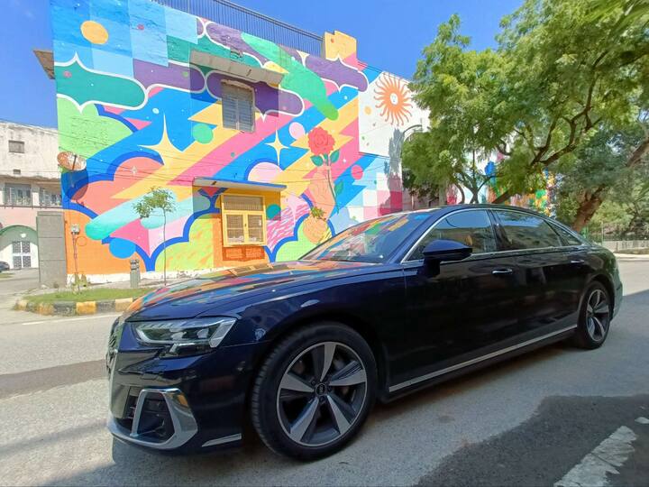 One of the party tricks of the A8L is that it raises the vehicle by 50mm for easy entry/exit along with its predictive suspension which scans the road ahead using a camera and adjusts the suspension. This results in pliant ride quality. The A8L is a huge car but the addition of rear-axle steering cuts the turning circle while the handling is surprisingly dynamic for a class of this car. However, we also noticed that in the standard ride height, the A8L is low and hence, you need to take care when crossing speed-breakers. That said, there is a lift option that one needs to activate within the Drive mode menu to tackle large speed-breakers while small ones are automatically taken care of by the predictive suspension. (Source: Somnath Chhaterjee)