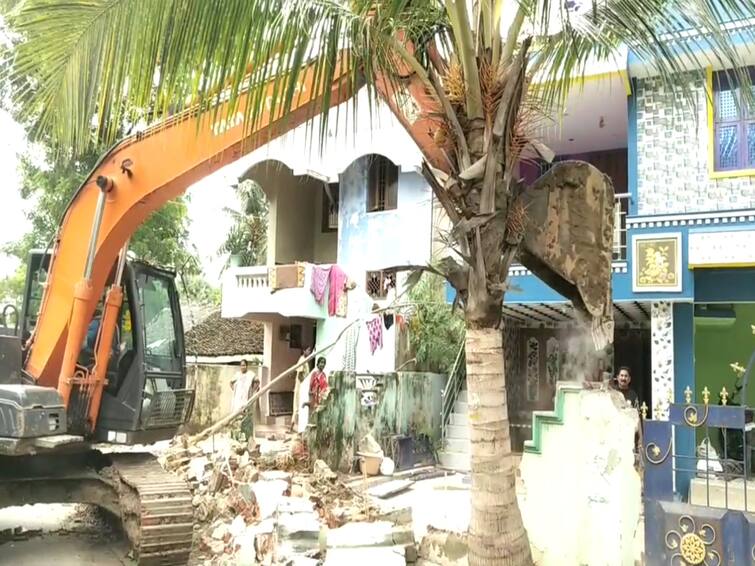 Demolition of houses on Mayiladuthurai - Sirkazhi Highway TNN மயிலாடுதுறை - சீர்காழி நெடுஞ்சாலையில் வீடுகள் இடிப்பு - காரணம் என்ன?