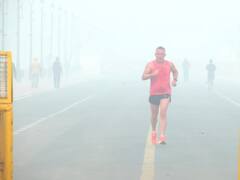 Delhi Engulfed By Thick Smog Blanket As Air Quality Remains 'Very Poor' — IN PICS