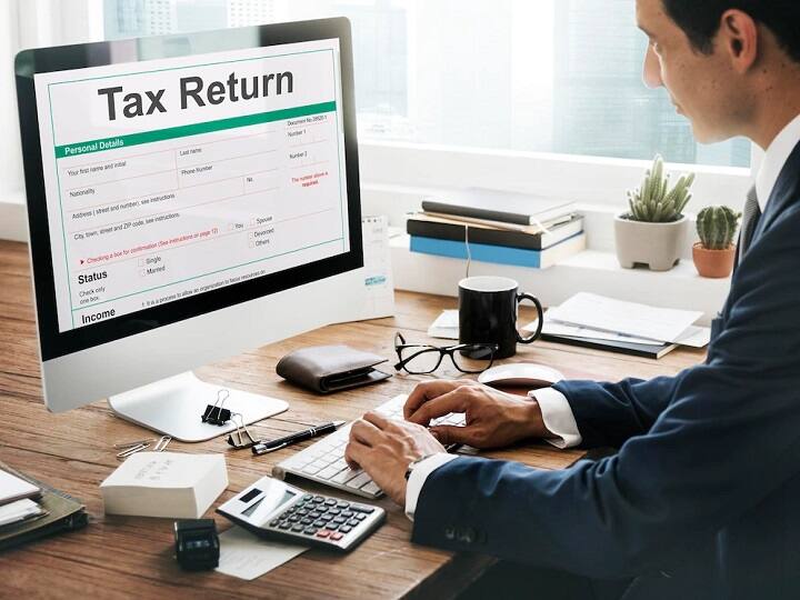 ITR Form: CBDT ने जारी किया कॉमन ITR फॉर्म का ड्राफ्ट, क्रिप्टो से कमाई करने वालों के लिए फॉर्म भरना होगा आसान ITR Form CBDT proposes common ITR form with focus on crypto assets declaration ITR Form: CBDT ने जारी किया कॉमन ITR फॉर्म का ड्राफ्ट, क्रिप्टो से कमाई करने वालों के लिए फॉर्म भरना होगा आसान