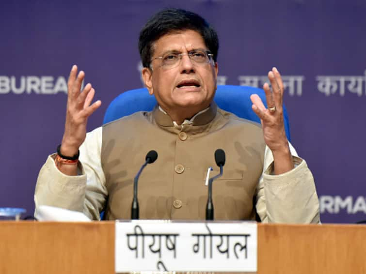 AI a powerful tool to fight poverty says Minister Piyush Goyal गरिबीशी लढा देण्यासाठी AI हे शक्तिशाली साधन, स्टार्टअप प्रणालीत देशाची जगात ओळख : गोयल