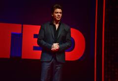 Shah Rukh Khan Birthday: ভিলেনের চরিত্রই হিরো বানিয়েছিল তাঁকে, ডর, বাজিগর দিয়েছিল সেরার শিরোপা