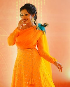 kasturi Serial Aishwarya Photos: ముద్దబంతిలా మురిపిస్తోన్న ఐశ్వర్య