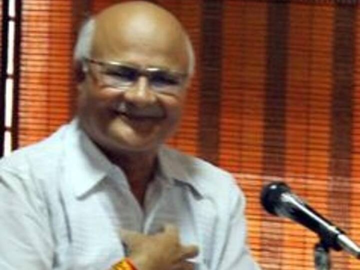 MP Sthapna Diwas 2022: मध्य प्रदेश गान लिखने की है रोचक कहानी, लेखक ने महज दो घंटे में किया था तैयार MP Sthapna Diwas 2022 story behind MP Song was written by Mahesh Shrivastawa in only two hours ANN MP Sthapna Diwas 2022: मध्य प्रदेश गान लिखने की है रोचक कहानी, लेखक ने महज दो घंटे में किया था तैयार
