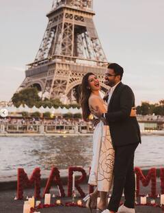 एफिल टावर के सामने Hansika Motwani को बॉयफ्रेंड ने किया खास अंदाज में प्रपोज, एक्ट्रेस ने वेडिंग की अनाउंसमेंट भी कर डाली