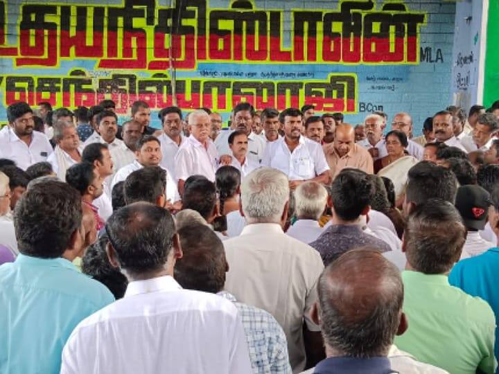 கரூரில் திமுக கொடி கம்பம் சேதம் - பாஜகவினர் 2 பேர் கைது