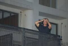 Shah Rukh Khan Photos: બર્થ ડે પર શાહરૂખ ખાનનો ઓલ બ્લેક લુક, આ અંદાજમાં ફેંસને મળવા ‘મન્નત’ની બાલ્કનીમાં આવ્યો ‘બાદશાહ’