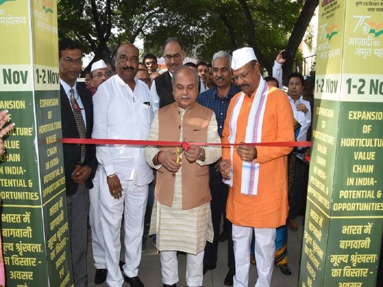 Agriculture is the backbone of the economy, need to use modern technology in agriculture says Agriculture Minister Narendra Singh Tomar Narendra Singh Tomar : ग्रामीण क्षेत्र देशाचा आत्मा तर कृषी अर्थव्यवस्थेचा कणा, शेतीत आधुनिक तंत्रज्ञानाच्या वापराची गरज : कृषीमंत्री