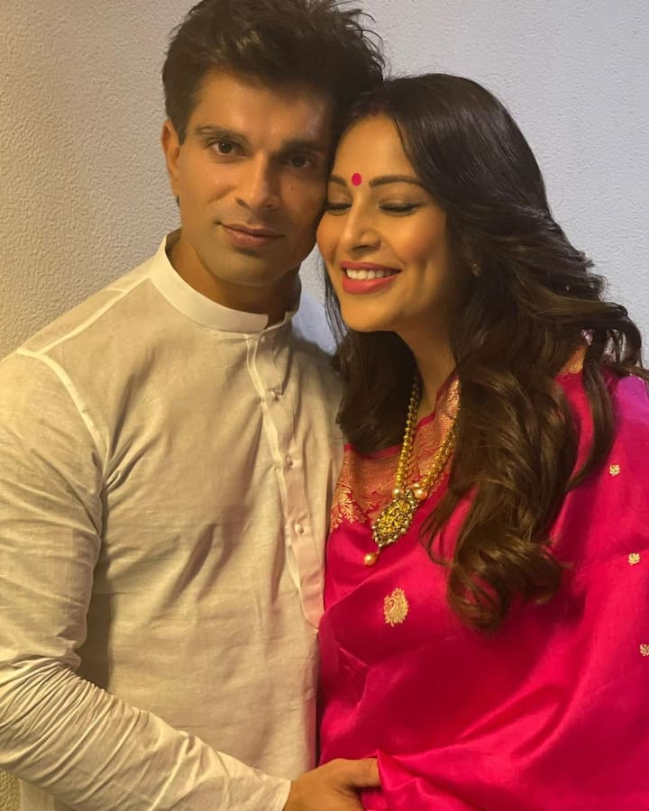 Bipasha Basu House: बॉलीवुड एक्ट्रेस बिपाशा बसु (Bipasha Basu) बहुत जल्द मां बनने वाली हैं और इन दिनों अपना प्रेग्नेंसी पीरियड एंजॉय कर रही हैं. एक्ट्रेस सोशल मीडिया पर भी काफी एक्टिव हैं. जहां वो फैन्स के साथ अपनी हर अपडेट शेयर करती हैं. इसके साथ बिपाशा कई बार अपने लग्जरी हाउस की झलक भी फैन्स को दिखा चुकी हैं. जिसमें वो अपने पति करण ग्रोवर के साथ रहती हैं.