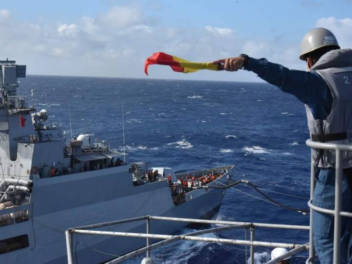 Malabar military exercise will start amidst tension with China two warships of India reached Japan ann Malabar Exercise 2022: चीन से तनातनी के बीच मालाबार मिलिट्री एक्सरसाइज होगी शुरू, जापान पहुंचे भारत के दो युद्धपोत