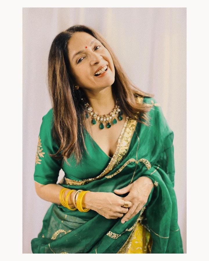 Neena Gupta Latest Photos: બૉલીવુડમા દિગ્ગજ એક્ટ્રેસ નીના ગુપ્તા ફરી એકવાર પોતાની વધતી ઉંમરની સાથે ચર્ચામાં આવી છે, એક્ટિંગની સાથે સાથે પર્સનલ લાઇફના કારણે પણ નીના ગુપ્તા ચર્ચામાં રહી છે.