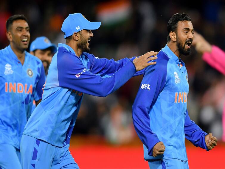 T20 World Cup 2022 Points Table after IND vs BAN Match Check India Standings T20 WC 2022 Points Table: भारत की जीत के बाद बदला प्वाइंट्स टेबल का हाल, जानिए कौन-कौन है सेमीफाइनल में पहुंचने का दावेदार