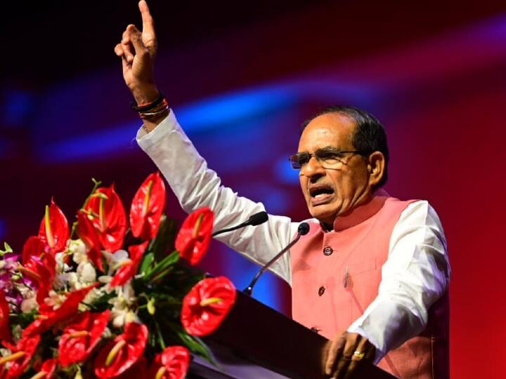 MP News One Lane in all 52 Districts of Madhya Pradesh to be named Ladli Lakshmi Path Announces CM Shivraj Singh Chouhan सीएम शिवराज का बेटियों को तोहफा, MP के सभी 52 जिलों में एक रास्ते का नाम होगा 'लाडली लक्ष्मी पथ'