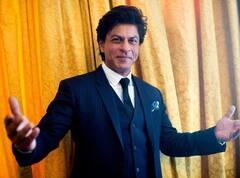 फाइव स्टार होटल में फैंस के साथ केक कटिंग, ये है शाहरुख खान के बर्थडे का स्पेशल प्लान