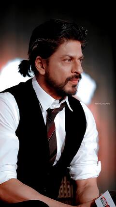 Happy Birthday Shah Rukh Khan : 