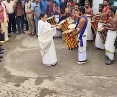 Mamata, Stalin, Rajini Take Part In WB Governor La Ganesan's Family Function. See Pics