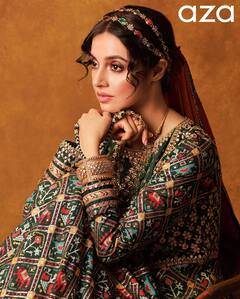 Divya Khosla Kumar : भरजरी काठ, राजेशाही थाट; लग्नसराईत ट्राय करा दिव्या खोसलाचे 'हे' ब्रायडल लूक