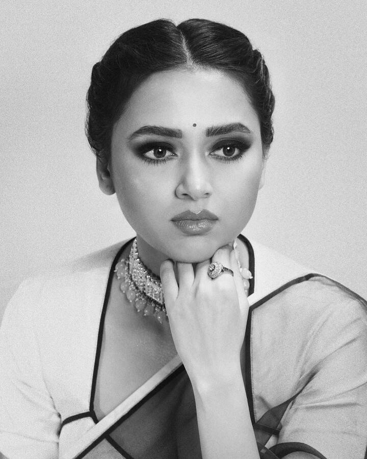 आता पुन्हा एकदा तेजस्वी आणि करणची केमिस्ट्री कॅमेऱ्यात कैद झाली आहे. (फोटो सौजन्य : tejasswiprakash/इंस्टाग्राम)