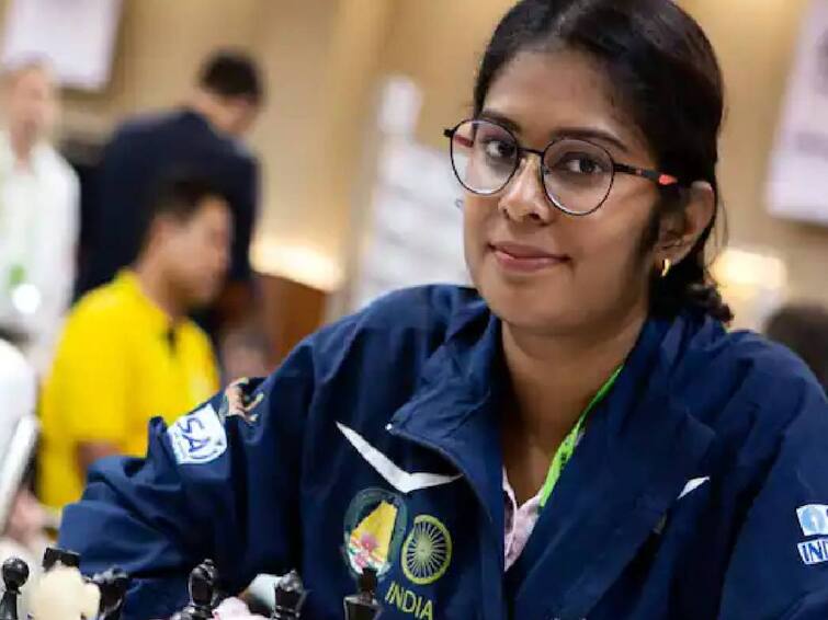 Asian Chess Championship 2022 Chess master Nandhidhaa Wins Gold Nandhidhaa Wins Gold: ஆசிய செஸ் சாம்பியன்ஷிப் - ஆடவருக்கு பிரக்ஞானந்தா; மகளிருக்கு நந்திதா! தங்கம் வென்று அசத்தல்