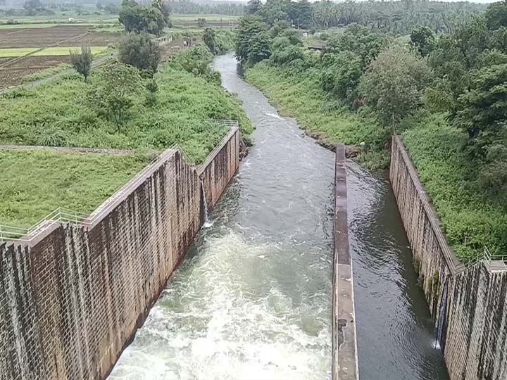 பழனியில் உள்ள அணைகளில்  நீர் திறப்பு -  கரையோர மக்களுக்கு வெள்ள அபாய எச்சரிக்கை