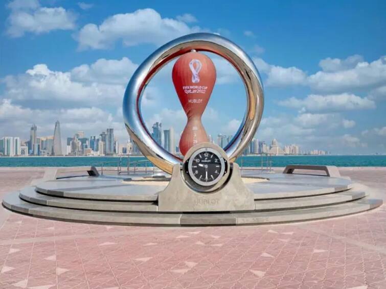 Football FIFA World Cup 2022 will starts from 20 november at qatar fifa world cup 2022 schedule IST time  FIFA World Cup 2022 : फुटबॉलच्या महासंग्रामाला काही दिवस शिल्लक, 20 नोव्हेंबरपासून कतारमध्ये रंगणार सामने, स्पर्धेबाबत A टू Z माहिती एका क्लिकवर