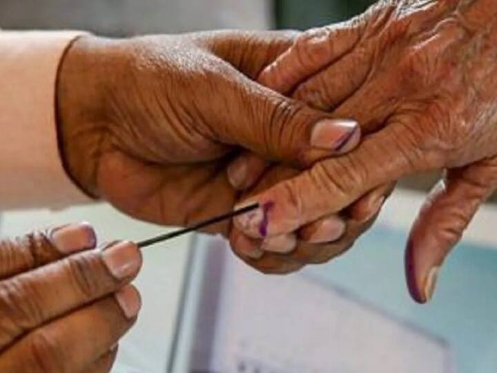 Voting for Assembly by-elections in seven vacant seats across six states telengana up bihar maharashtra ByPoll Election : ஆறு மாநிலங்களில் இடைத்தேர்தல்...! விறுவிறுப்பாக நடைபெறும் வாக்குப்பதிவு..! தீவிர கண்காணிப்பில் துணை ராணுவம்..