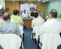 বিরোধীরা একযোগে ‘ভুয়ো ভোটারে’র অভিযোগে সরব, চক্রান্ত করে নাম বাদের চেষ্টা, খোঁচা তৃণমূলের