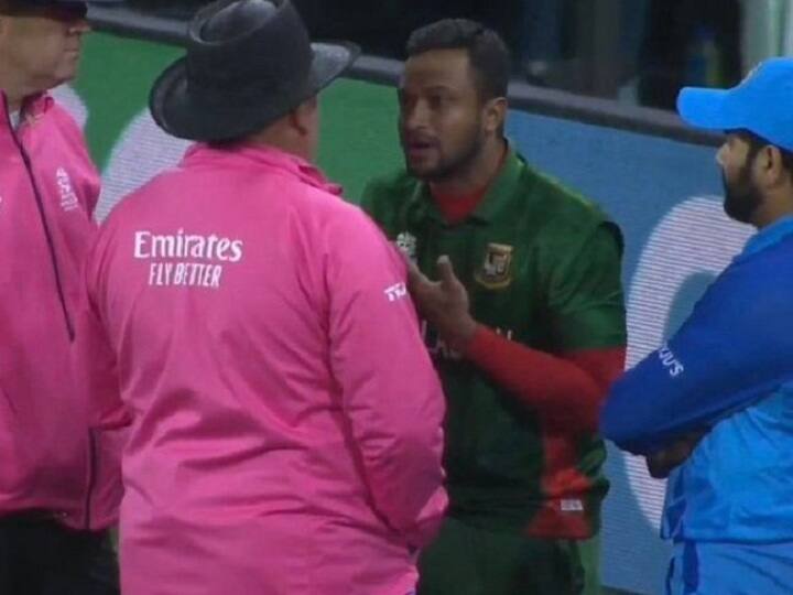 IND vs BAN controversy Bangladesh Fans targets Umpire on Wet outfield No ball an Fake Throw IND vs BAN: बांग्लादेशी फैंस के निशाने पर आए अंपायर, इन तीन फैसलों को लेकर खड़े हो रहे हैं सवाल