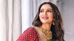 মধ্যরাতে জোড়া কেক, ঘরোয়া জন্মদিন পালনে উদযাপন শুরু শুভশ্রীর