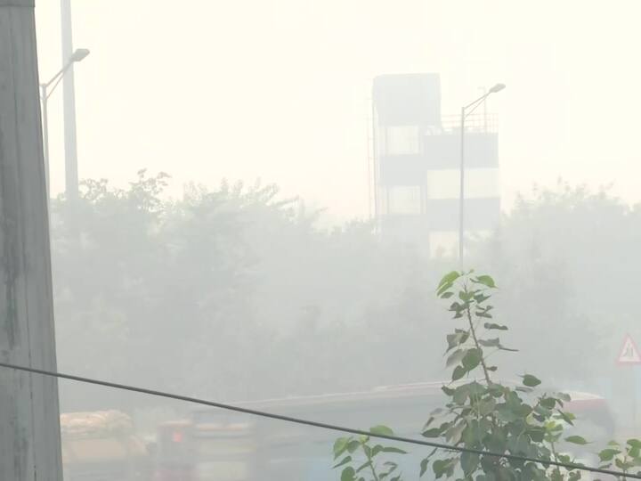 Gurugram's AQI stood at 318 and continued to remain in the 'very poor category.(Source: ANI)