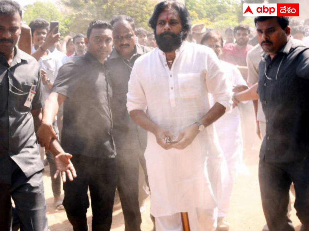 Janasena Party is asking the Center to provide Z Plus security to Pawan Kalyan. Pawan z Plus Security : పవన్ కల్యాణ్‌కు జెడ్ ప్లస్ సెక్యూరటీ కల్పించాలి - కేంద్రానికి జనసేన విజ్ఞప్తి !