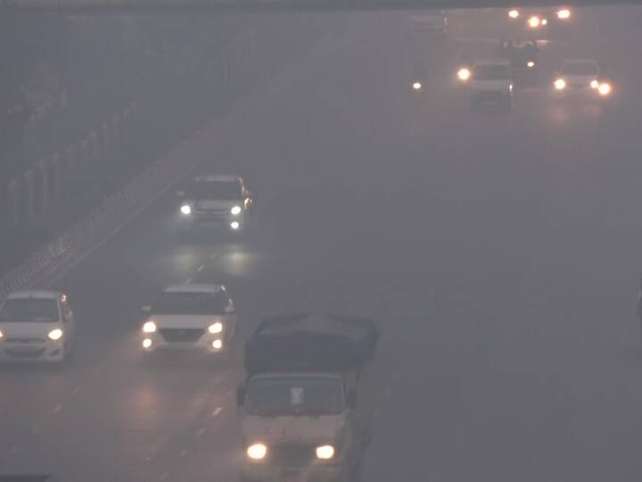 The Air Quality Index (AQI) in the national capital at 8 am was 364 ('Very Poor' category) and at 7 am the recorded AQI stood at 408 ('Severe'). (Source: ANI)