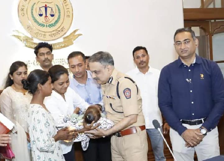 Mumbai Police police solve kidnapping two women arrest from Solapur latest marathi news update भीक मागण्यासाठी लहान मुलांचा वापर! एक वर्षाच्या चिमुरडीची सोलापुरातून सुटका, दोन महिला अटकेत